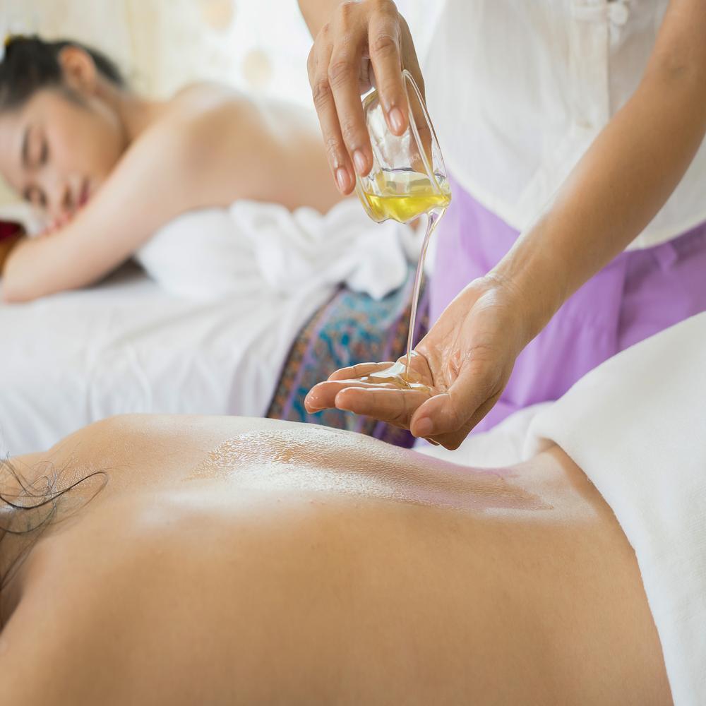 Body Treatment – Aromatherapy Massage